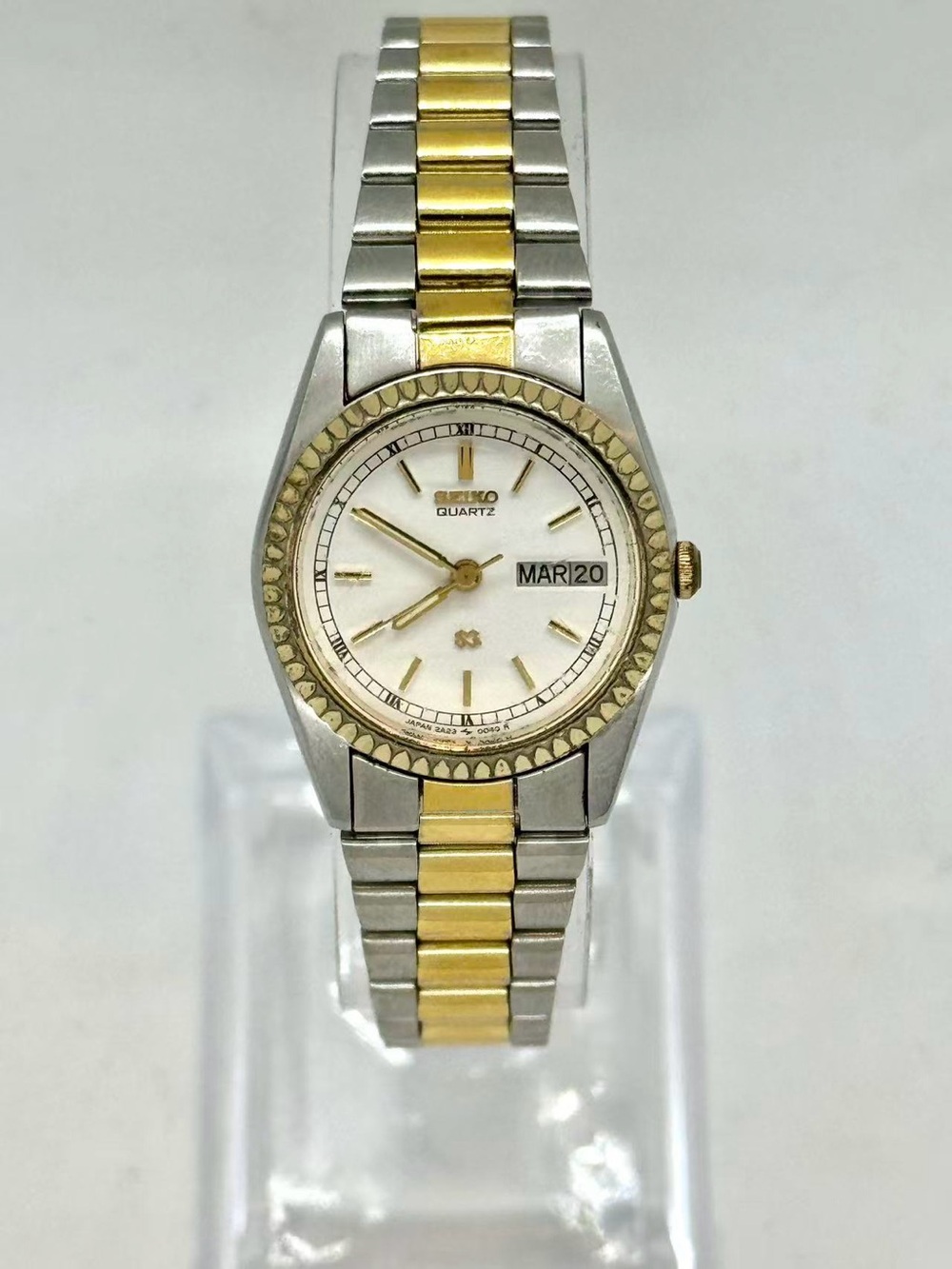 Vintage Seiko Women’s Quartz Two Tone Watch Day Date White Dial New Battery Runs